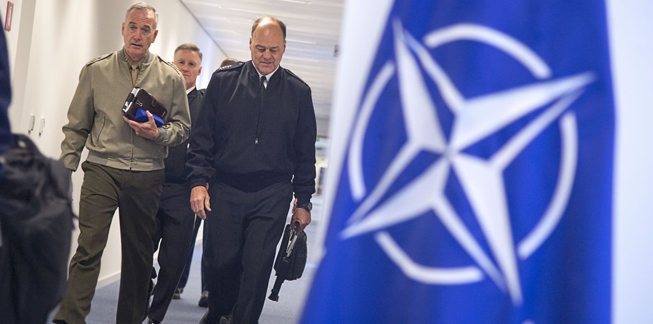 Foto: Dominique A. Pineiro  VIRIN: 180515-D-PB383-007 (via U.S. Department of Defense)