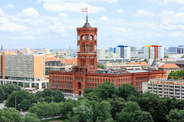 Rotes Rathaus, Sitz der Berliner Senatskanzlei