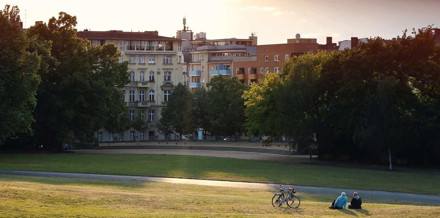 Mit der Umwandlung von Miet- in Eigentumswohnungen wollen die Vermieter von den steigenden Immobilienpreisen in Berlin profitieren. 