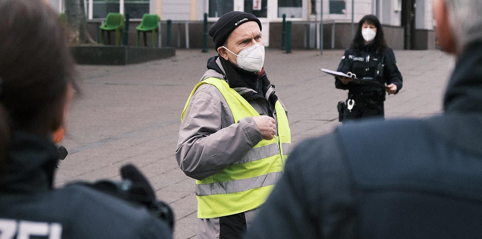 Berlins Innensenatorin plant nun die stadtweite Wiedereinführung der Kontaktbereichsbeamten.