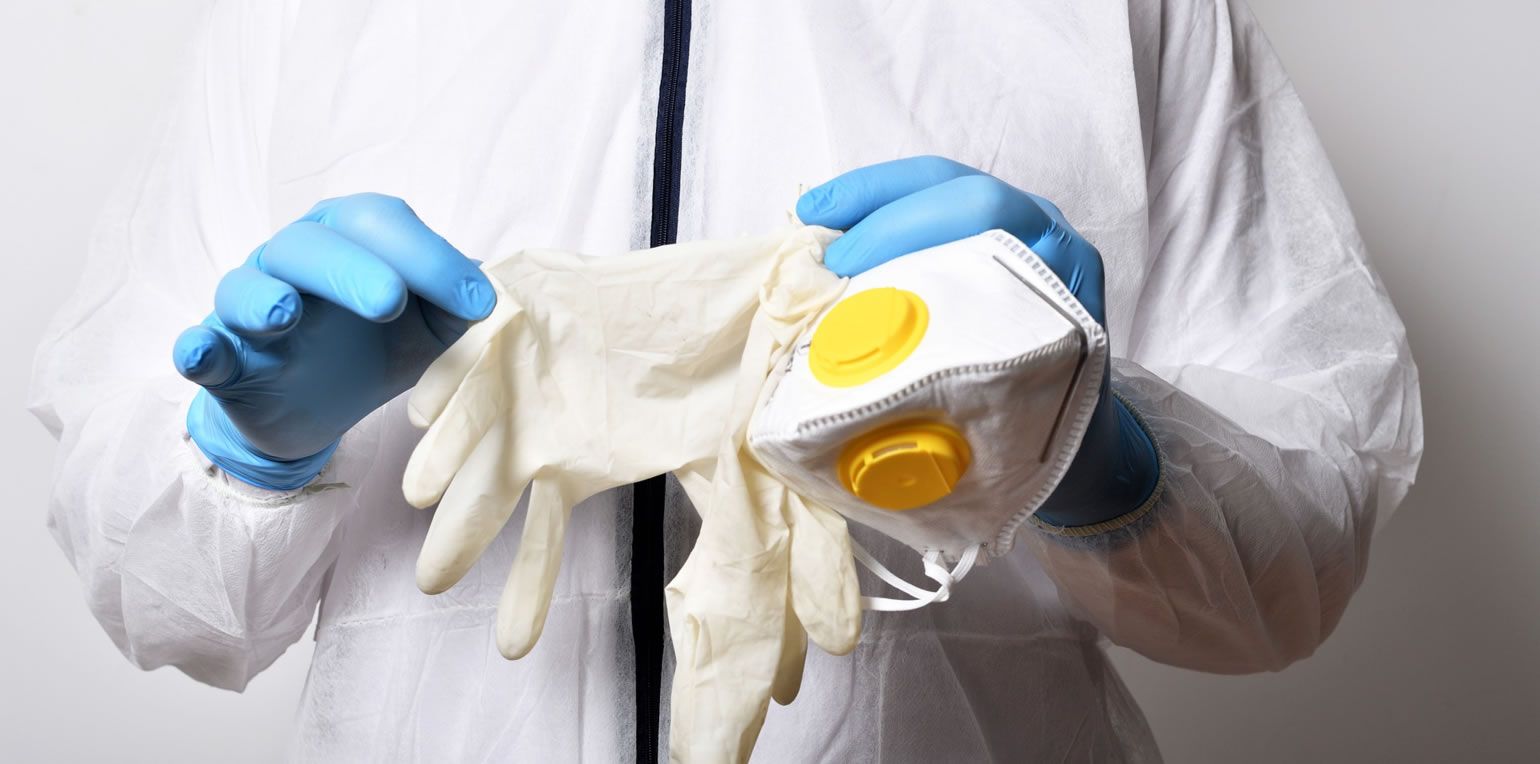 Die Werkzeuge gegen Influenza von Schutzkleidung über Gegenmittel bis zu Impfungen gebe es beim Coronavirus noch nicht.