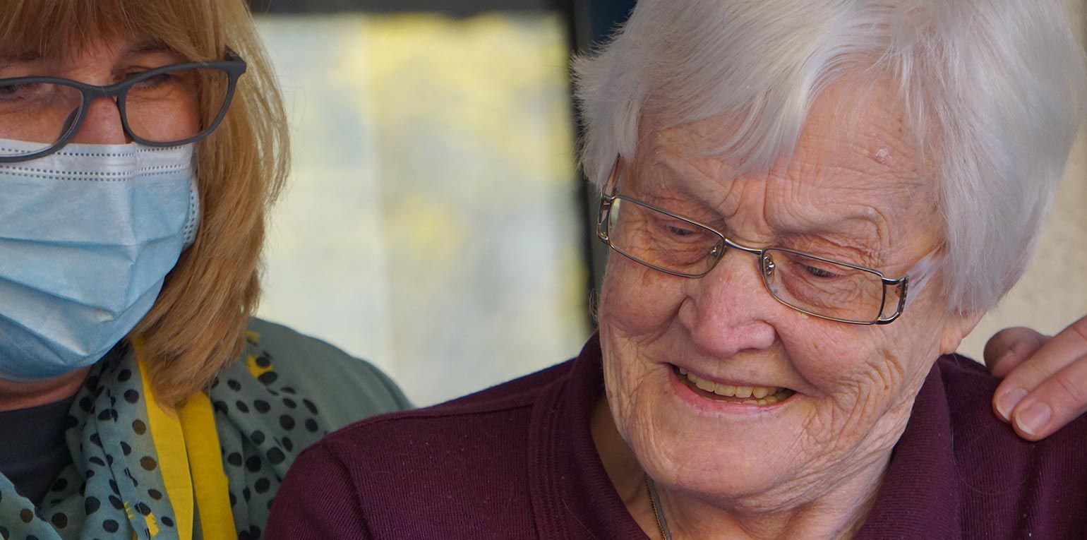 Bundesweit werden dem Bericht der Krankenkasse zufolge bis 2030 rein rechnerisch sogar fast 1,1 Millionen Vollzeitstellen in der Pflege benötigt.