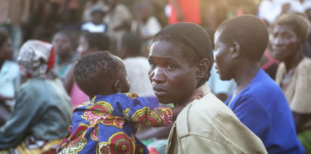 In Mosambik warten zehntausende Menschen noch auf Rettung