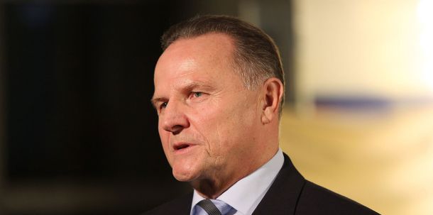 Kristin Brinker, eine Gegnerin von Fraktionschef Georg Pazderski, hat nach einer heftigen Sitzung der Abgeordneten nun sogar ihren Rücktritt erklärt.