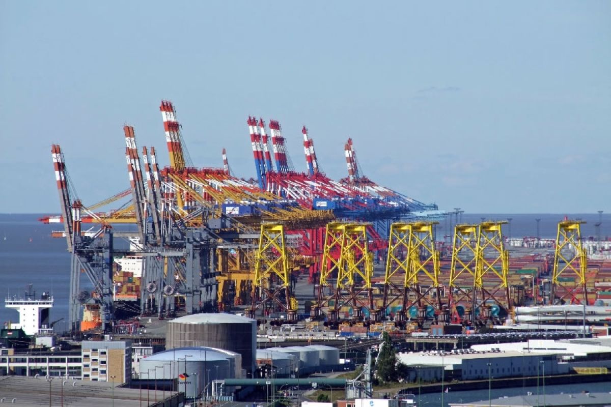 Bremerhaven Container Terminal
