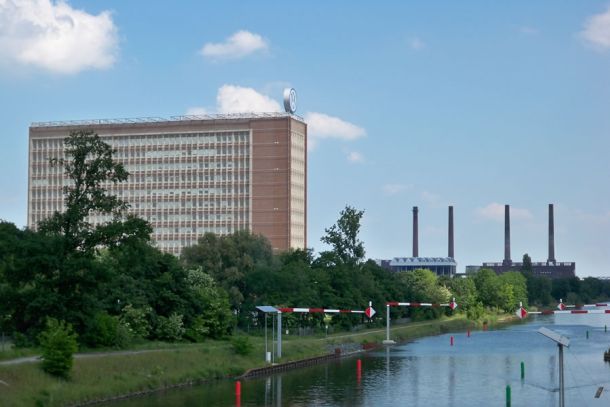 Wolfsburg, Verwaltungshochhaus der Volkswagen AG