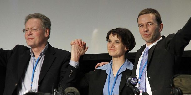 Konrad Adam (links), Frauke Petry und Bernd Lucke beim Gründungsparteitag der Alternative für Deutschland (AfD) am 14. April 2013 in Berlin