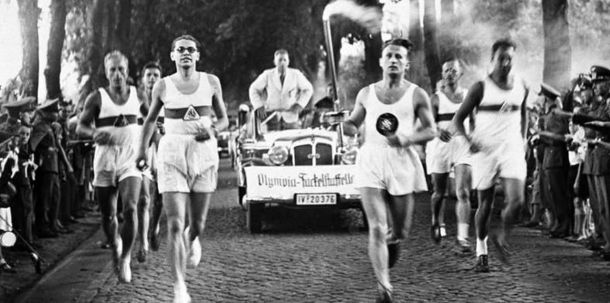Olympische Spiele 1936 [Fackelläufer]