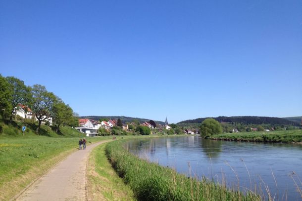Der Weser-Radweg zwischen Bodenfelde und Bad Karlshafen