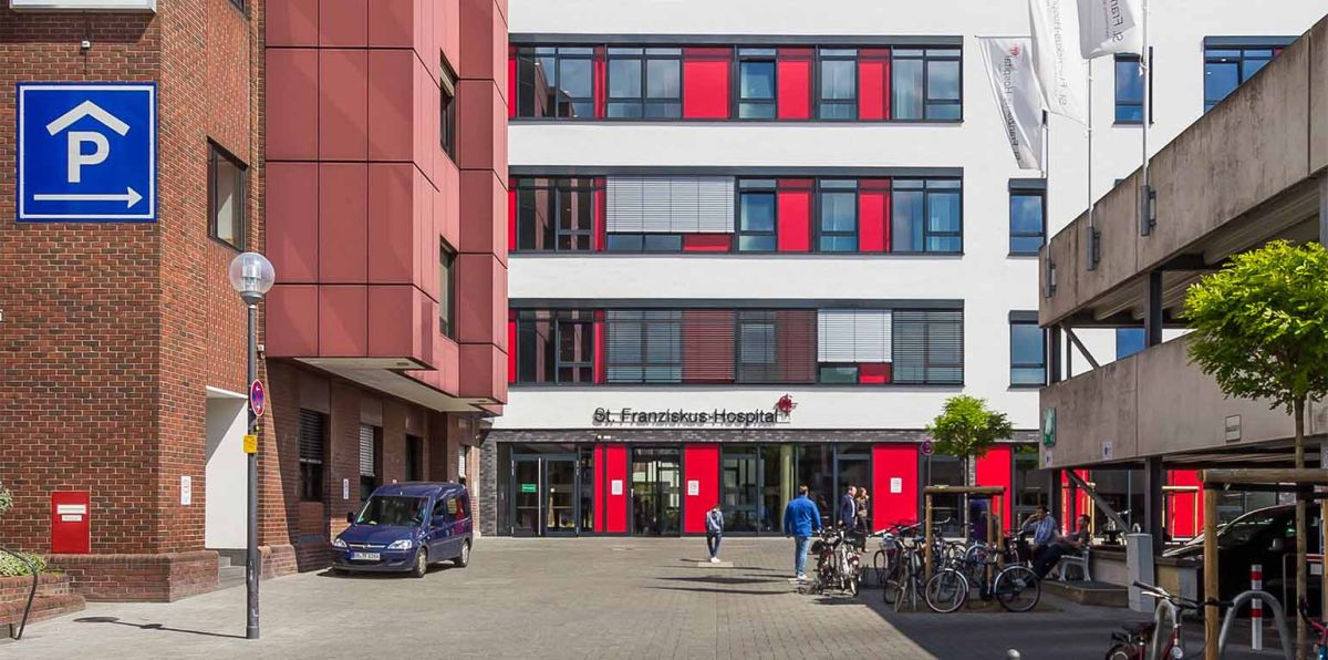 Laut Matthias Blum, Geschäftsführer der Krankenhausgesellschaft Nordrhein-Westfalen (KGNW), müssen die Kliniken "mit einem unfassbaren bürokratischen Aufwand Unmengen an Daten" für den Bundes-Klinik-Atlas zu Verfügung stellen.
