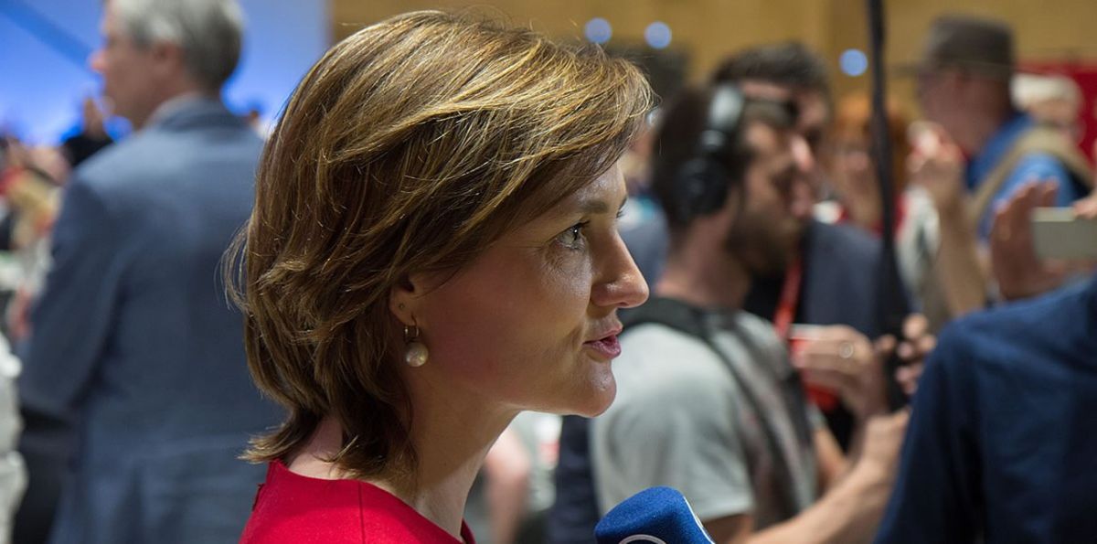 Simone Lange