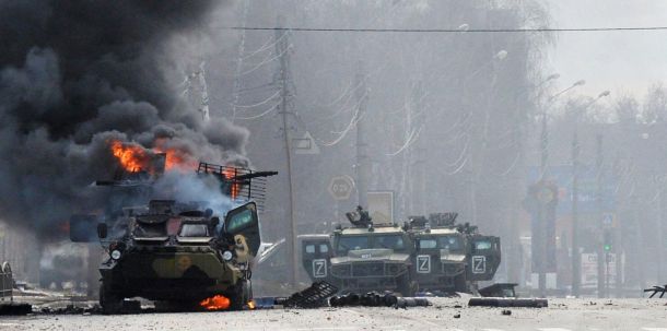 Wenn sich die Ukraine auf Deutschland und die EU verlassen hätte, wäre sie jetzt russisch. Das muss man schonungslos so aussprechen. Dass Berlin nicht willens ist, mehr Panzerhaubitzen zu liefern als die Niederlande, das ist schwach.