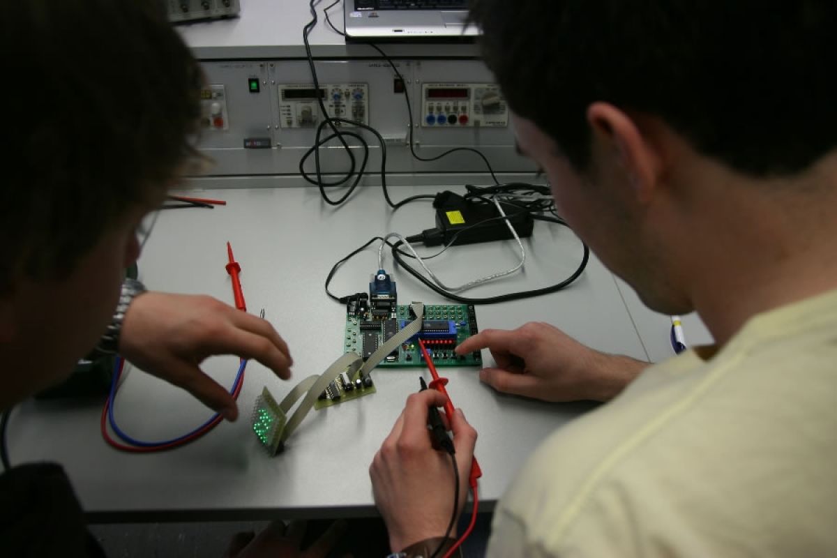 Das Angebot an gut ausgebildeten Ingenieuren stimmt – doch die Nachfrage überwiegt.
