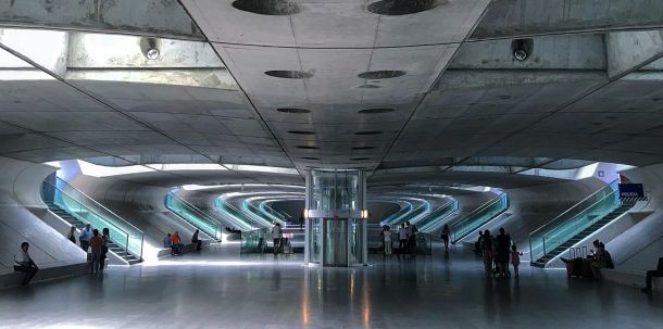 Eine Möglichkeit besteht zum Beispiel darin, grundsätzlich geeignete Bauten wie U-Bahnhöfe, Tiefgaragen oder Keller in öffentlichen Gebäuden in Schutzkonzepte einzubeziehen.