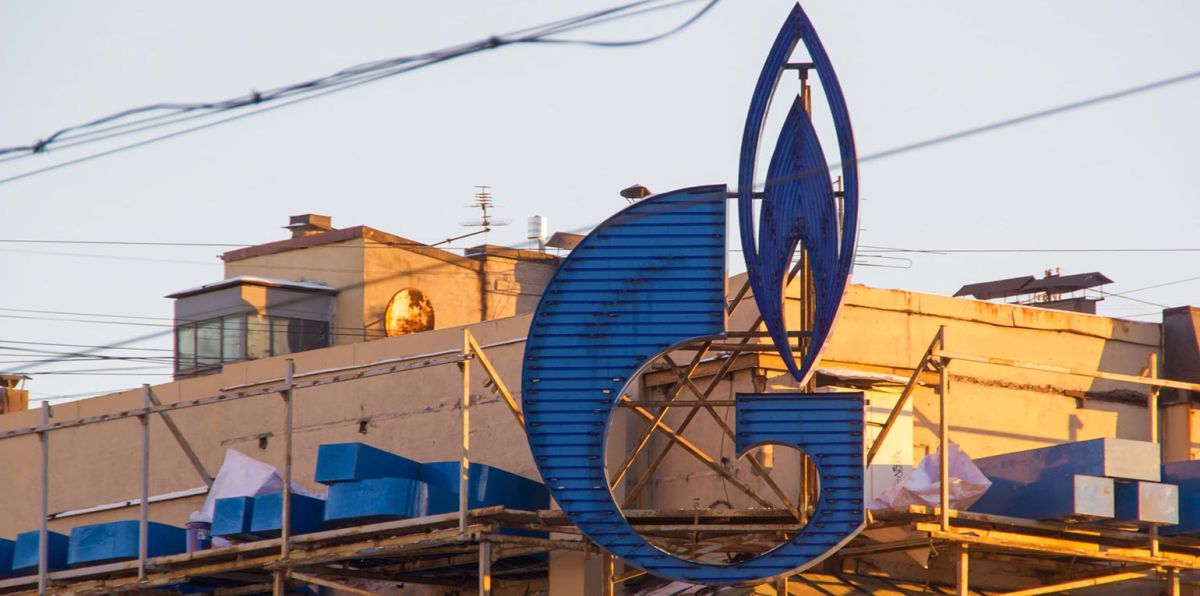 Gazprom hat - ungeachtet aller Beteuerungen, seine Lieferverträge zu erfüllen, - seine Speicher im Sommer bewusst halbherzig gefüllt. Energielieferungen notfalls als Waffe einzusetzen hat Moskau offenkundig von langer Hand geplant.