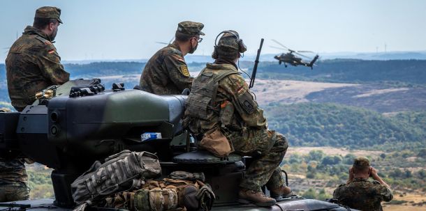 Bei all dem ist auch klar: Russlands Angriffskrieg war die perfekte Steilvorlage für dieses beispiellose deutsche Aufrüstungsprogramm.