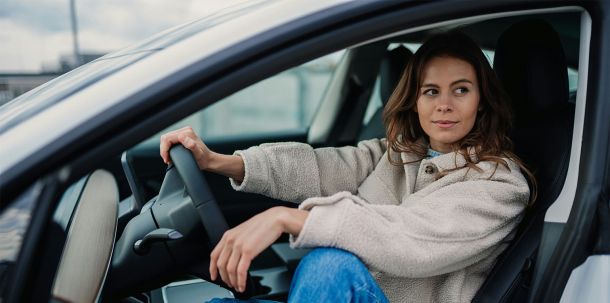 Beim Punktehandel würde es helfen, wie in anderen EU-Ländern den Halter haftbar zu machen. Wird jemand "geblitzt", haftet der Halter. Es sei denn, er benennt einen Fahrer.