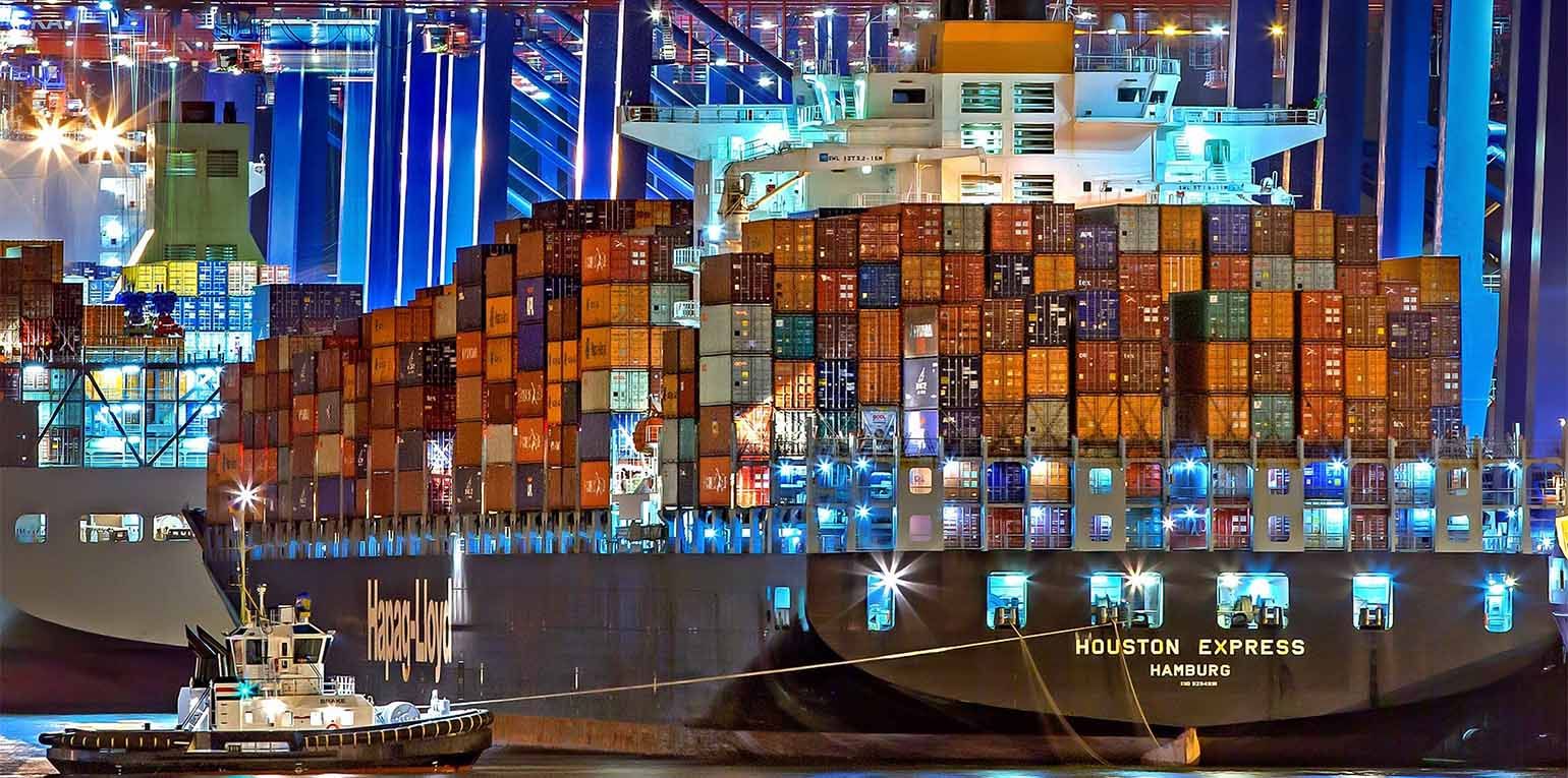 Die hiesige Wirtschaft aber hat noch nie allein vom Inlandsgeschäft gelebt. Das Geschäftsmodell Deutschlands basierte jahrzehntelang darauf, auf Basis billig eingekaufter Energie Produkte herzustellen, die in aller Welt gefragt sind. 