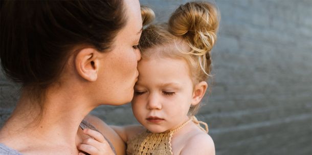 Wie unterschiedlich die Lebenswelten sind, zeigt sich immer wieder im Wahlkampf, wenn Abgeordnete plötzlich gezielt die Nähe zu Menschen mit geringen Einkommen suchen. Diese Begegnungen zeugen dann oft von Entfremdung.